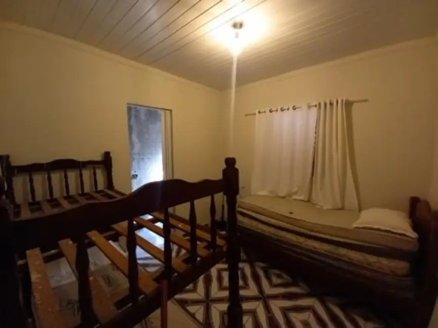 Chácara com 4 quartos à venda, 90m2 em Itanhaem - SP - imagem 3 Foto 3 de Chácara com 4 quartos à venda, 90m2 em Itanhaem - SP