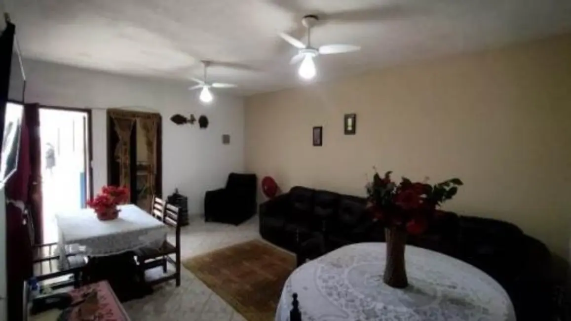 Foto 6 de Casa com 2 quartos à venda, 72m2 em Itanhaem - SP