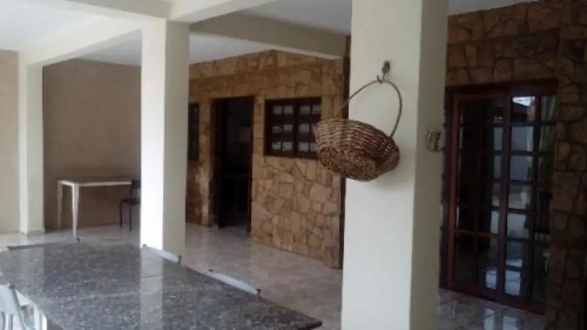 Foto 9 de Casa com 4 quartos à venda, 271m2 em Itanhaem - SP