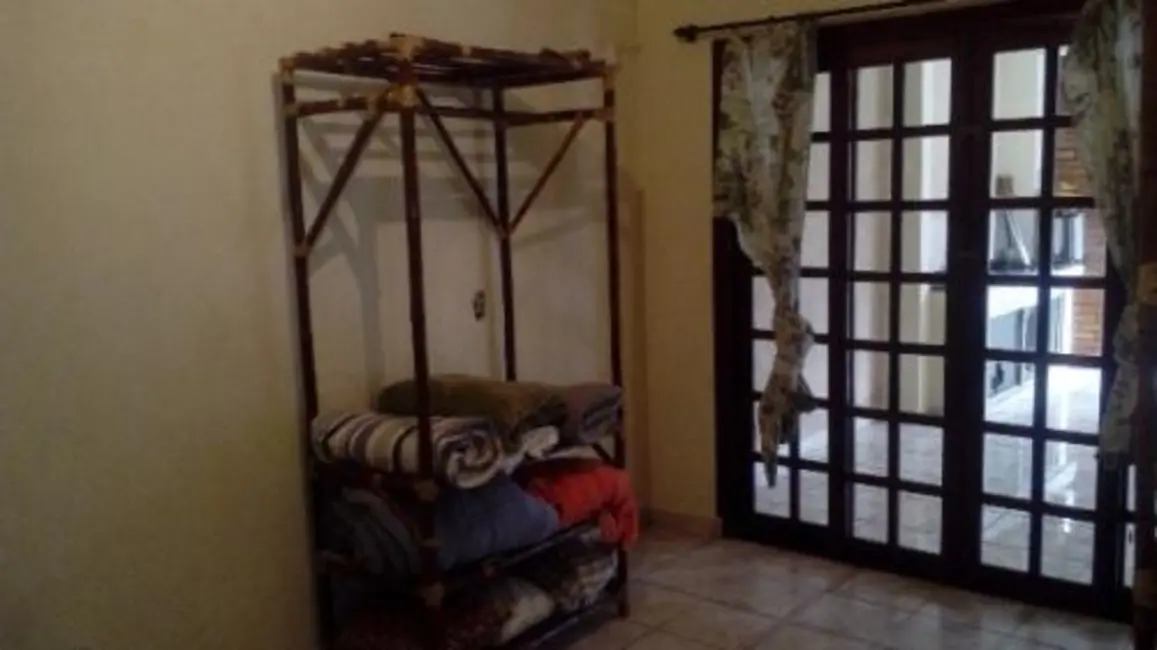 Foto 5 de Casa com 4 quartos à venda, 271m2 em Itanhaem - SP