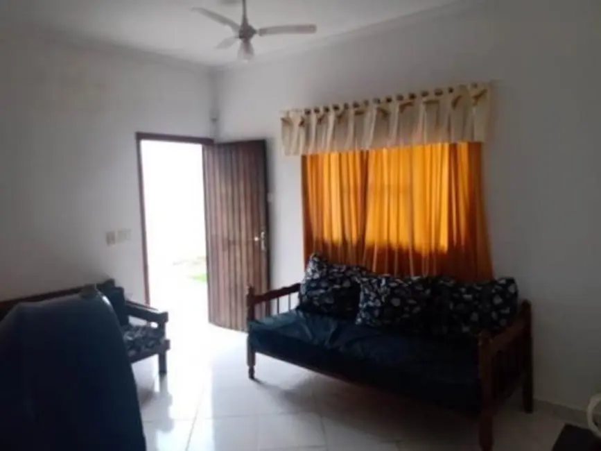 Foto 5 de Casa com 2 quartos à venda, 71m2 em Itanhaem - SP