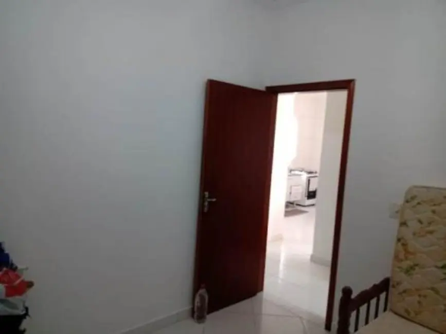 Foto 9 de Casa com 2 quartos à venda, 71m2 em Itanhaem - SP