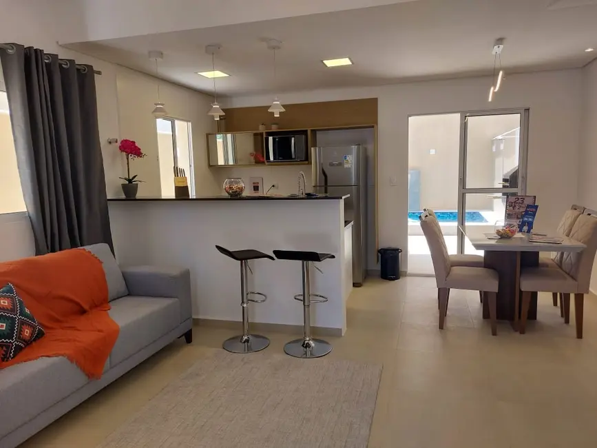 Foto 7 de Casa com 2 quartos à venda, 84m2 em Itanhaem - SP