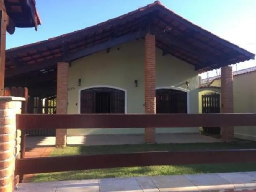 Foto 3 de Casa com 3 quartos à venda, 190m2 em Itanhaem - SP