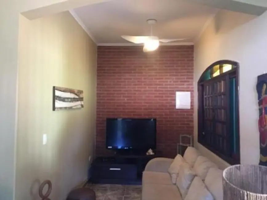 Foto 9 de Casa com 3 quartos à venda, 190m2 em Itanhaem - SP