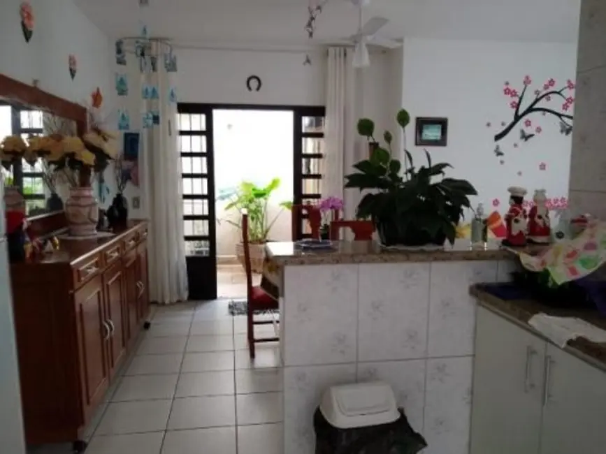 Foto 6 de Casa com 3 quartos à venda, 170m2 em Itanhaem - SP