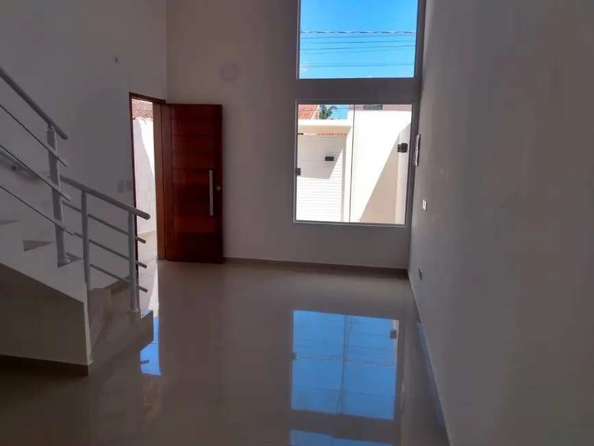 Foto 4 de Casa com 3 quartos à venda, 81m2 em Itanhaem - SP