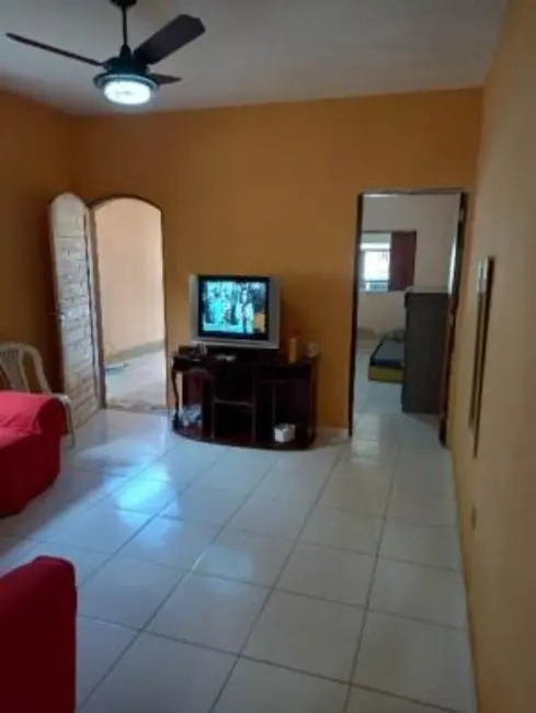 Foto 8 de Casa com 2 quartos à venda, 55m2 em Itanhaem - SP