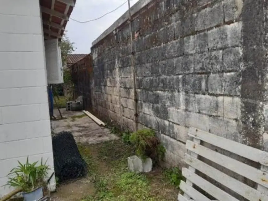 Foto 9 de Casa com 2 quartos à venda, 85m2 em Itanhaem - SP