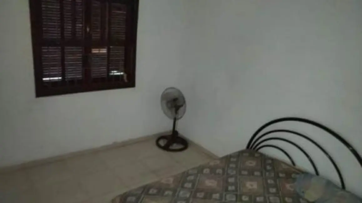 Foto 6 de Casa com 2 quartos à venda, 67m2 em Itanhaem - SP