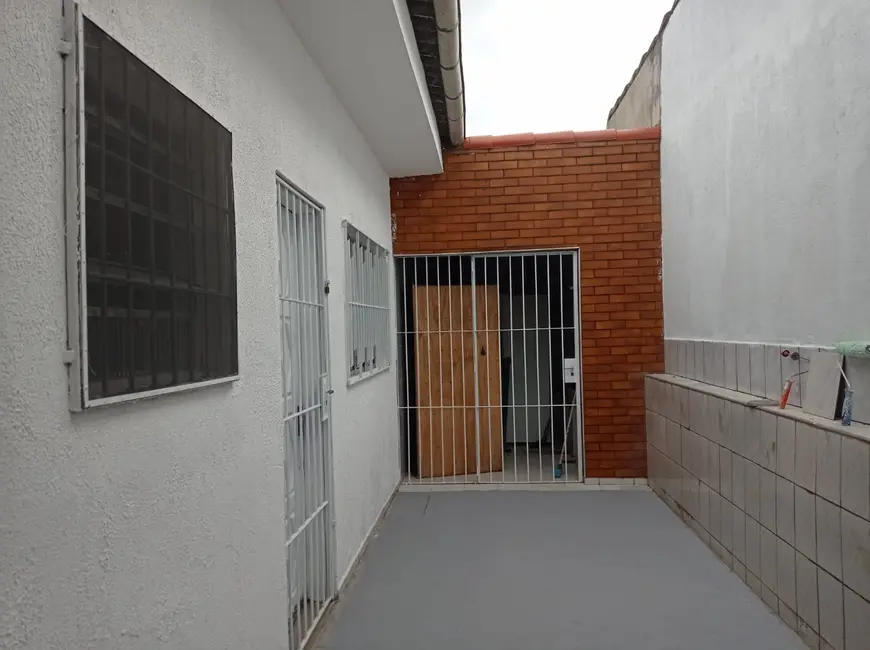 Casa com 2 quartos à venda, 60m2 em Itanhaem - SP - imagem 6 Foto 6 de Casa com 2 quartos à venda, 60m2 em Itanhaem - SP