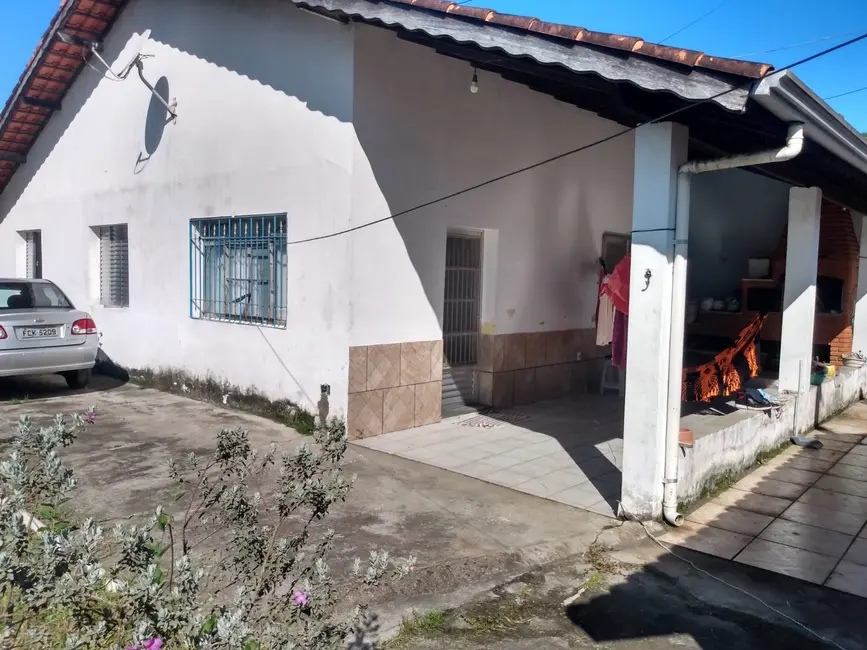 Foto 2 de Casa com 3 quartos à venda, 200m2 em Itanhaem - SP