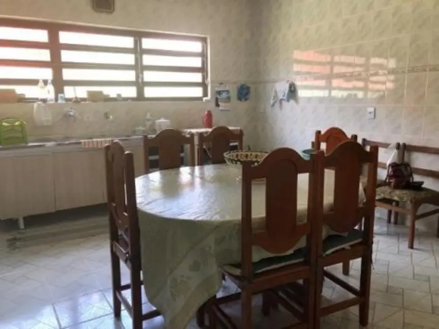 Casa com 2 quartos à venda, 182m2 em Peruibe - SP - imagem 4 Foto 4 de Casa com 2 quartos à venda, 182m2 em Peruibe - SP