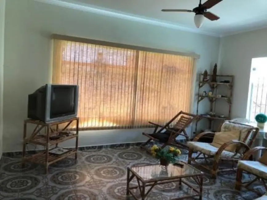 Casa com 2 quartos à venda, 182m2 em Peruibe - SP - imagem 5 Foto 5 de Casa com 2 quartos à venda, 182m2 em Peruibe - SP