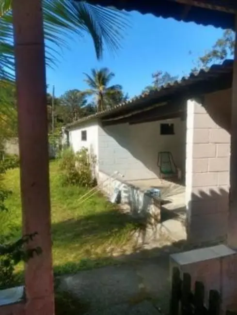 Chácara com 2 quartos à venda, 135m2 em Itanhaem - SP - imagem 7 Foto 7 de Chácara com 2 quartos à venda, 135m2 em Itanhaem - SP