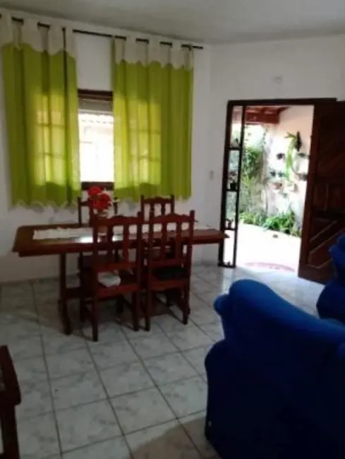 Foto 5 de Casa com 2 quartos à venda, 75m2 em Itanhaem - SP