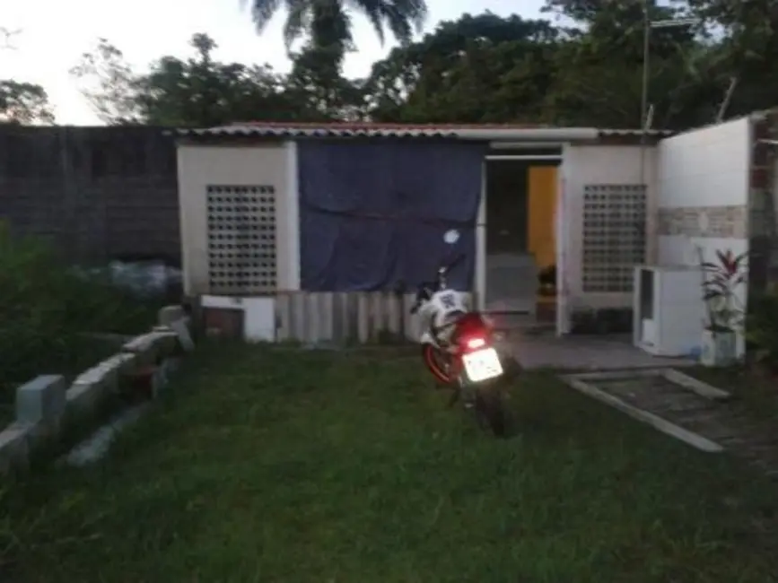 Foto 1 de Casa com 1 quarto à venda, 33m2 em Itanhaem - SP