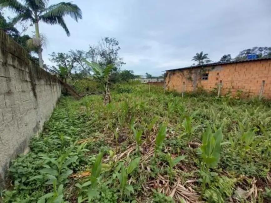 Foto 4 de Casa com 1 quarto à venda, 50m2 em Itanhaem - SP