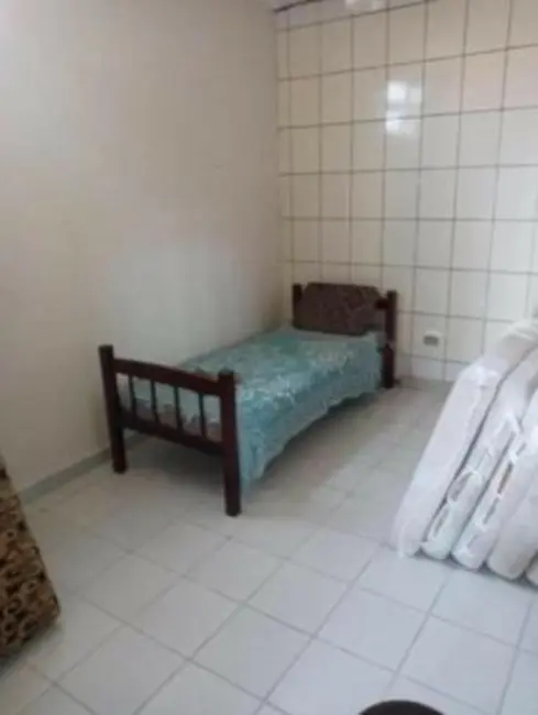 Casa com 3 quartos à venda, 120m2 em Itanhaem - SP - imagem 3 Foto 3 de Casa com 3 quartos à venda, 120m2 em Itanhaem - SP