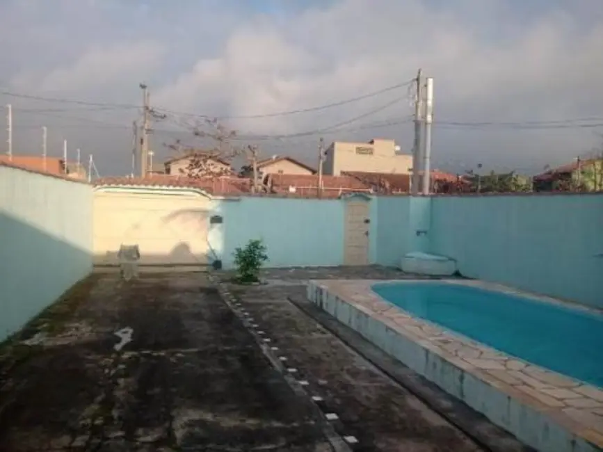 Foto 8 de Casa com 2 quartos à venda, 70m2 em Itanhaem - SP