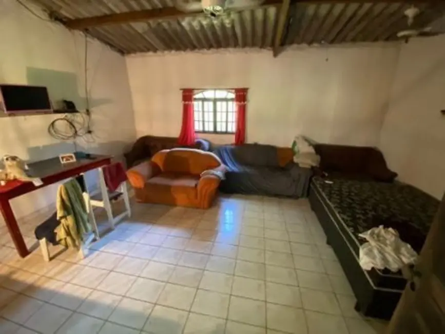 Chácara com 1 quarto à venda, 72m2 em Itanhaem - SP - imagem 2 Foto 2 de Chácara com 1 quarto à venda, 72m2 em Itanhaem - SP