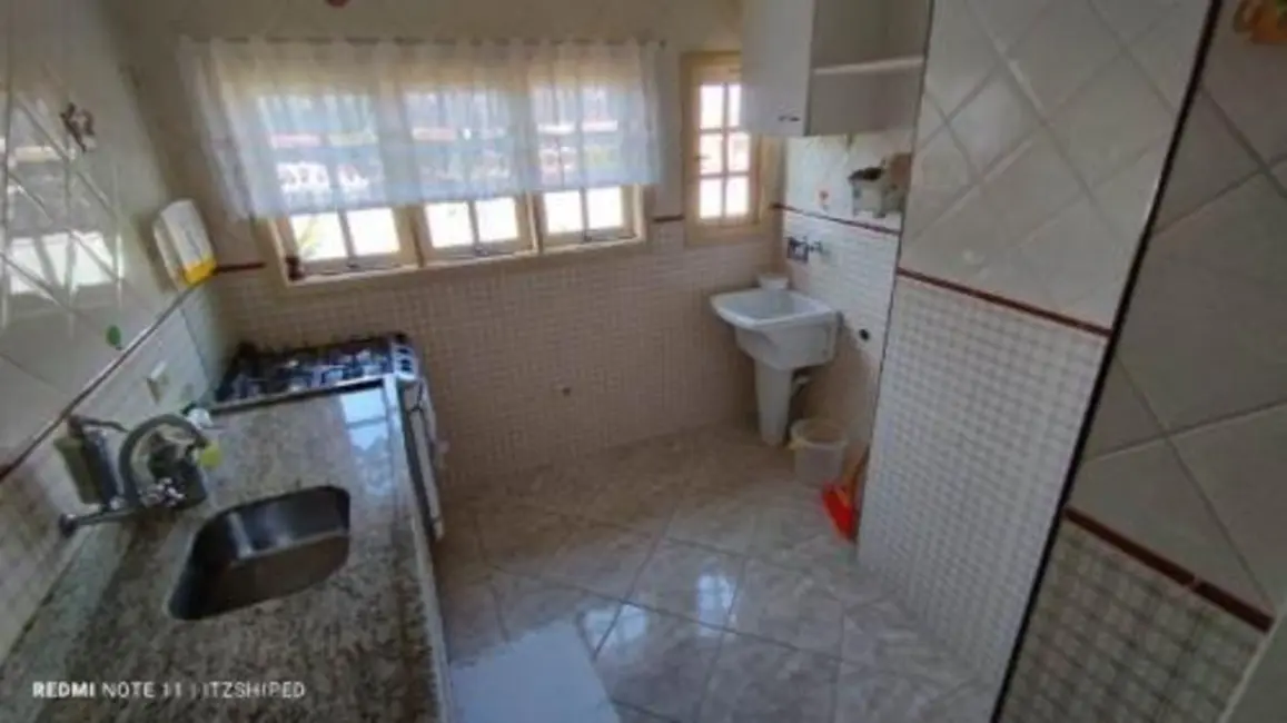 Foto 5 de Casa com 2 quartos à venda, 55m2 em Itanhaem - SP