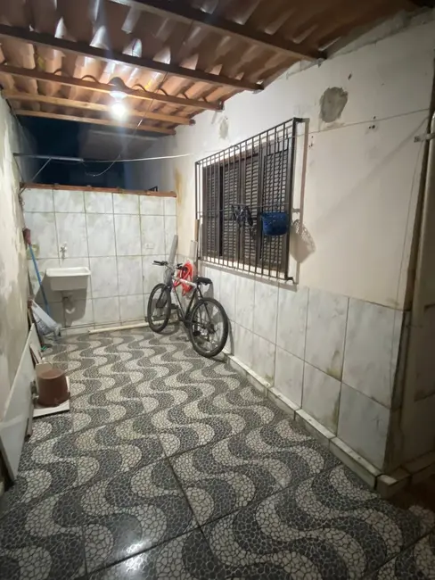 Casa de Condomínio com 2 quartos à venda, 57m2 em Itanhaem - SP - imagem 4 Foto 4 de Casa de Condomínio com 2 quartos à venda, 57m2 em Itanhaem - SP