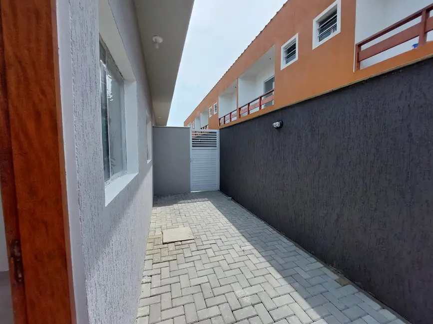 Foto 2 de Casa com 2 quartos à venda, 50m2 em Itanhaem - SP