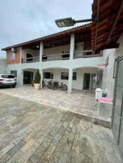 Foto 1 de Casa com 5 quartos à venda, 413m2 em Itanhaem - SP
