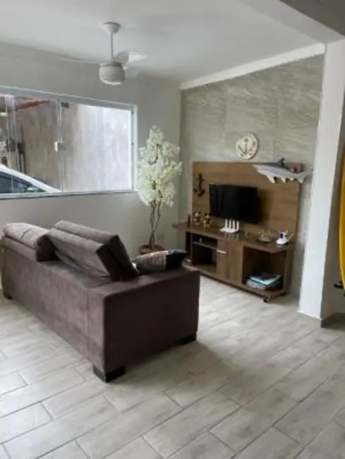 Foto 9 de Casa com 5 quartos à venda, 413m2 em Itanhaem - SP