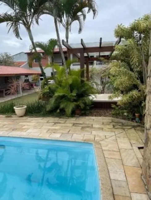 Foto 2 de Casa com 5 quartos à venda, 413m2 em Itanhaem - SP