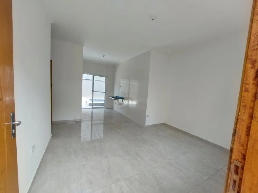 Foto 1 de Casa com 2 quartos à venda, 50m2 em Itanhaem - SP