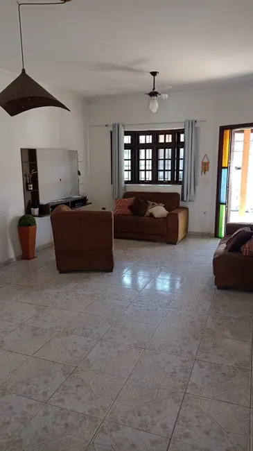 Foto 4 de Casa com 3 quartos à venda, 88m2 em Itanhaem - SP