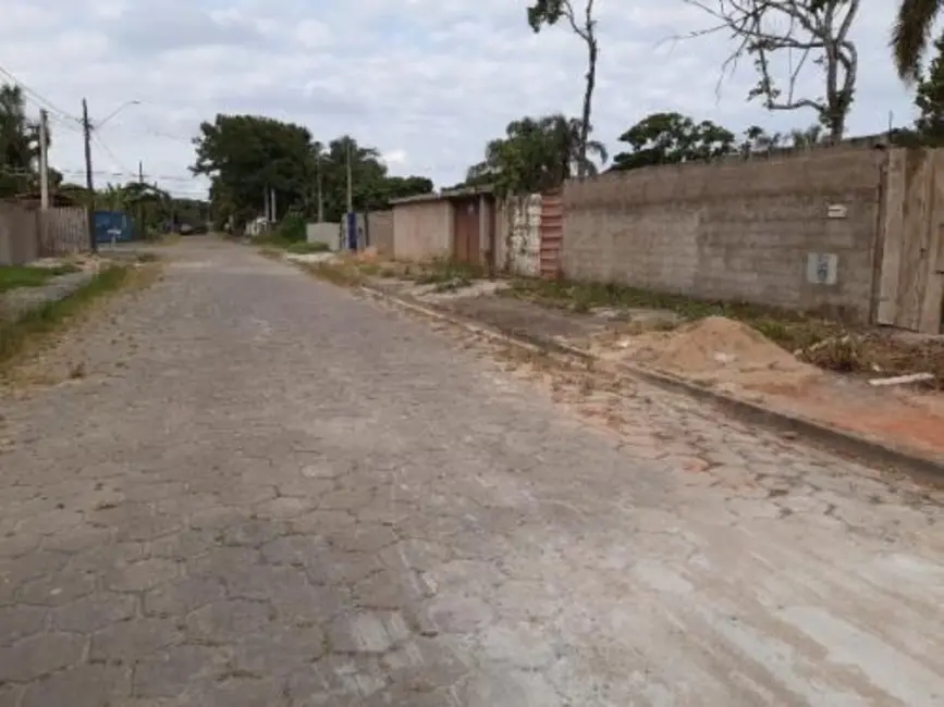Foto 3 de Terreno / Lote à venda, 328m2 em Itanhaem - SP