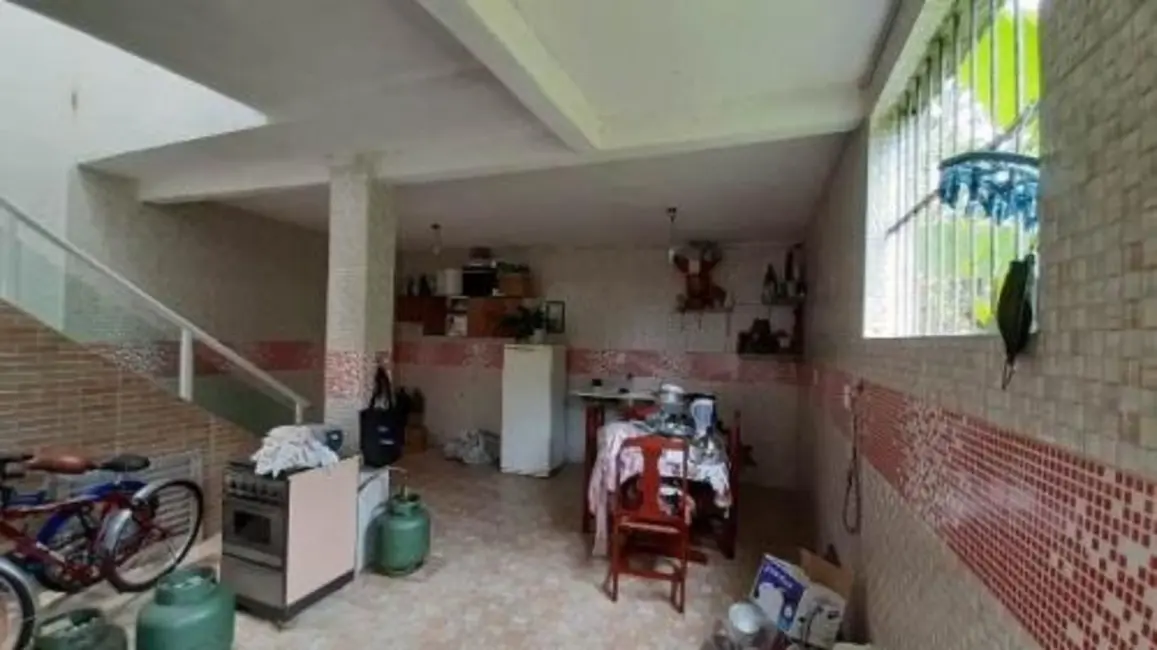 Foto 9 de Casa com 2 quartos à venda, 90m2 em Itanhaem - SP