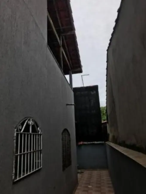 Foto 2 de Casa com 4 quartos à venda, 182m2 em Itanhaem - SP