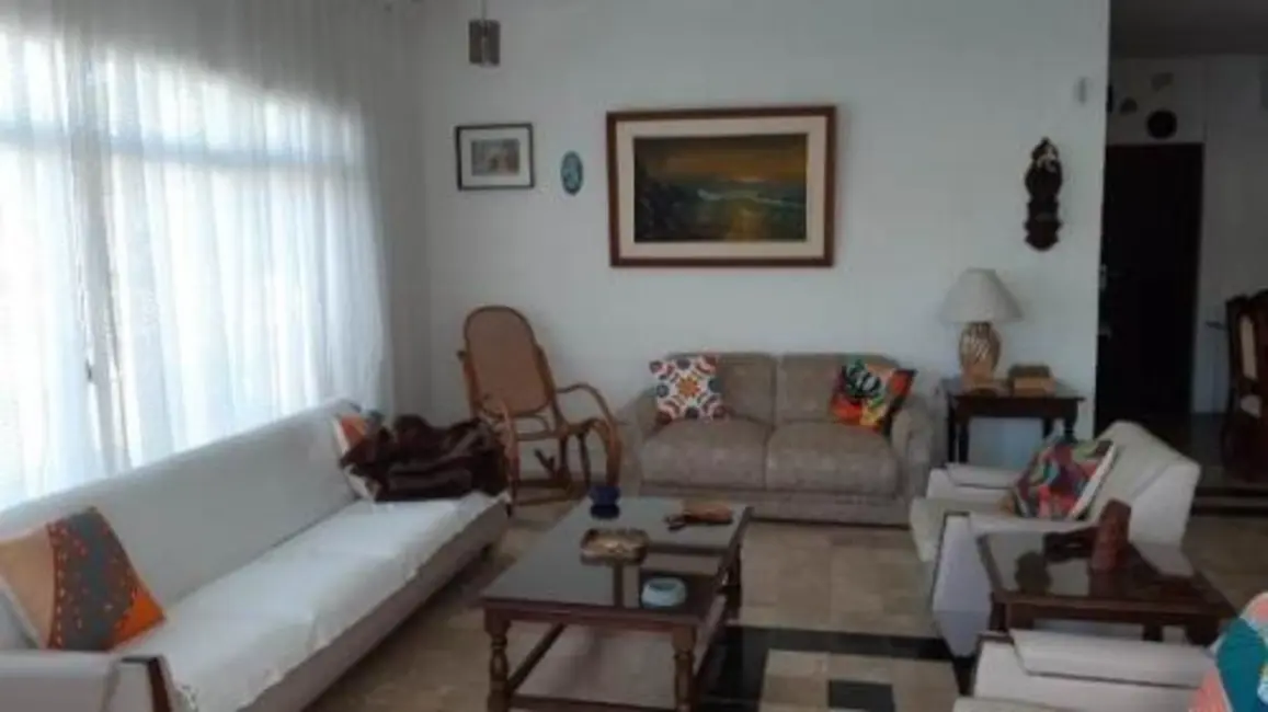 Foto 6 de Casa com 6 quartos à venda, 370m2 em Itanhaem - SP