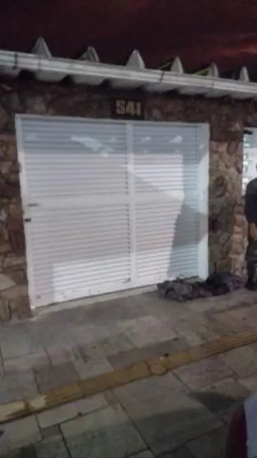 Foto 2 de Casa com 4 quartos à venda, 180m2 em Praia Grande - SP