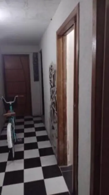 Foto 9 de Casa com 4 quartos à venda, 180m2 em Praia Grande - SP