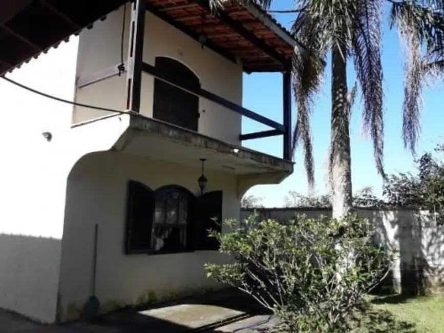 Foto 1 de Casa com 3 quartos à venda, 245m2 em Itanhaem - SP