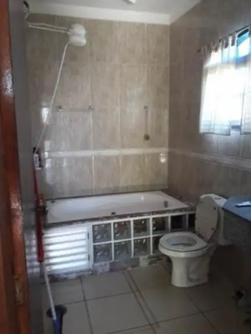 Foto 4 de Casa com 3 quartos à venda, 245m2 em Itanhaem - SP