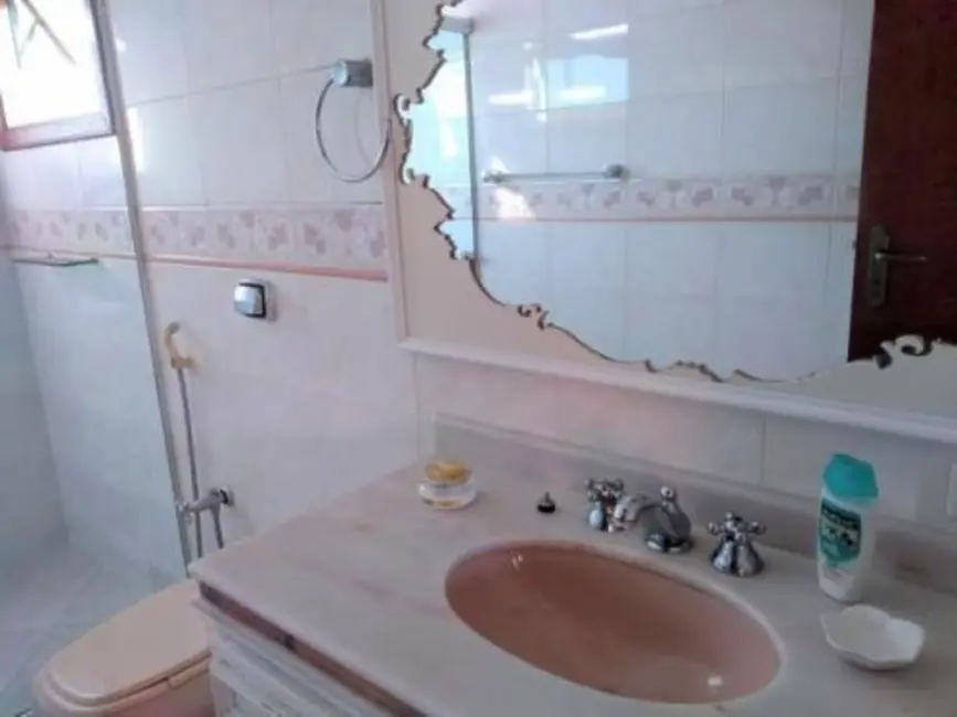 Foto 3 de Casa com 3 quartos à venda, 343m2 em Itanhaem - SP