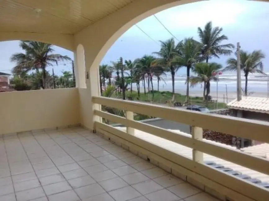 Foto 9 de Casa com 3 quartos à venda, 298m2 em Itanhaem - SP