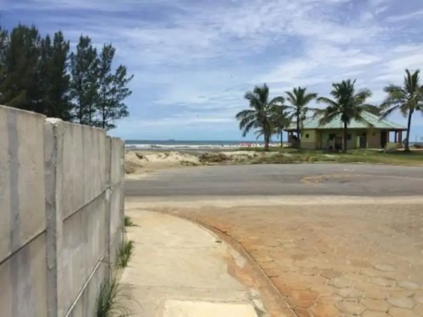 Foto 2 de Terreno / Lote à venda, 606m2 em Itanhaem - SP