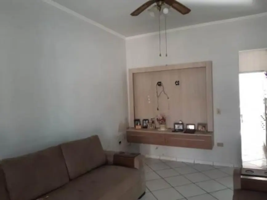 Foto 6 de Casa com 2 quartos à venda, 90m2 em Itanhaem - SP