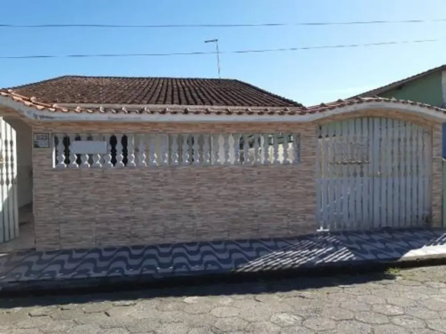 Foto 1 de Casa com 2 quartos à venda, 90m2 em Itanhaem - SP