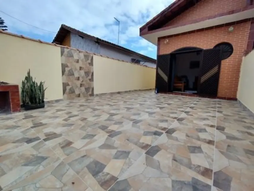 Foto 3 de Casa com 2 quartos à venda, 95m2 em Mongagua - SP