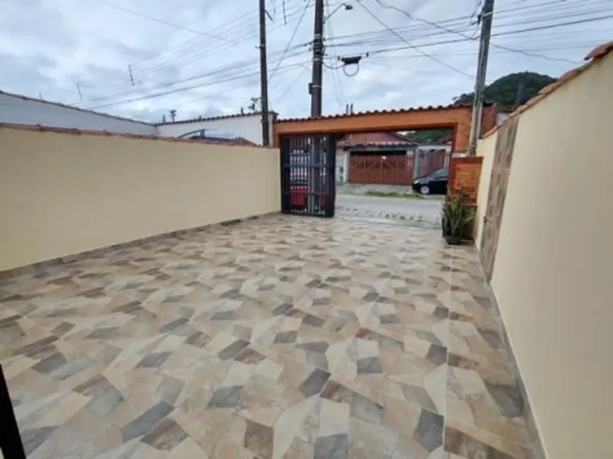 Foto 4 de Casa com 2 quartos à venda, 95m2 em Mongagua - SP