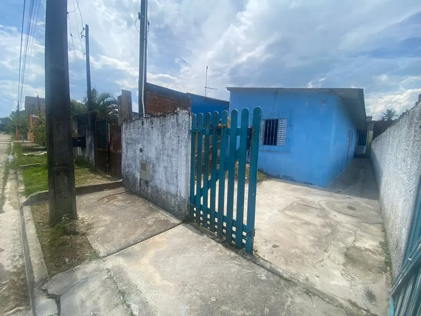 Foto 1 de Casa com 2 quartos à venda, 50m2 em Itanhaem - SP