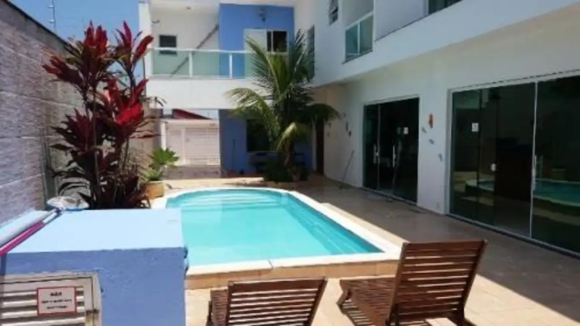Foto 2 de Casa com 5 quartos à venda, 273m2 em Itanhaem - SP